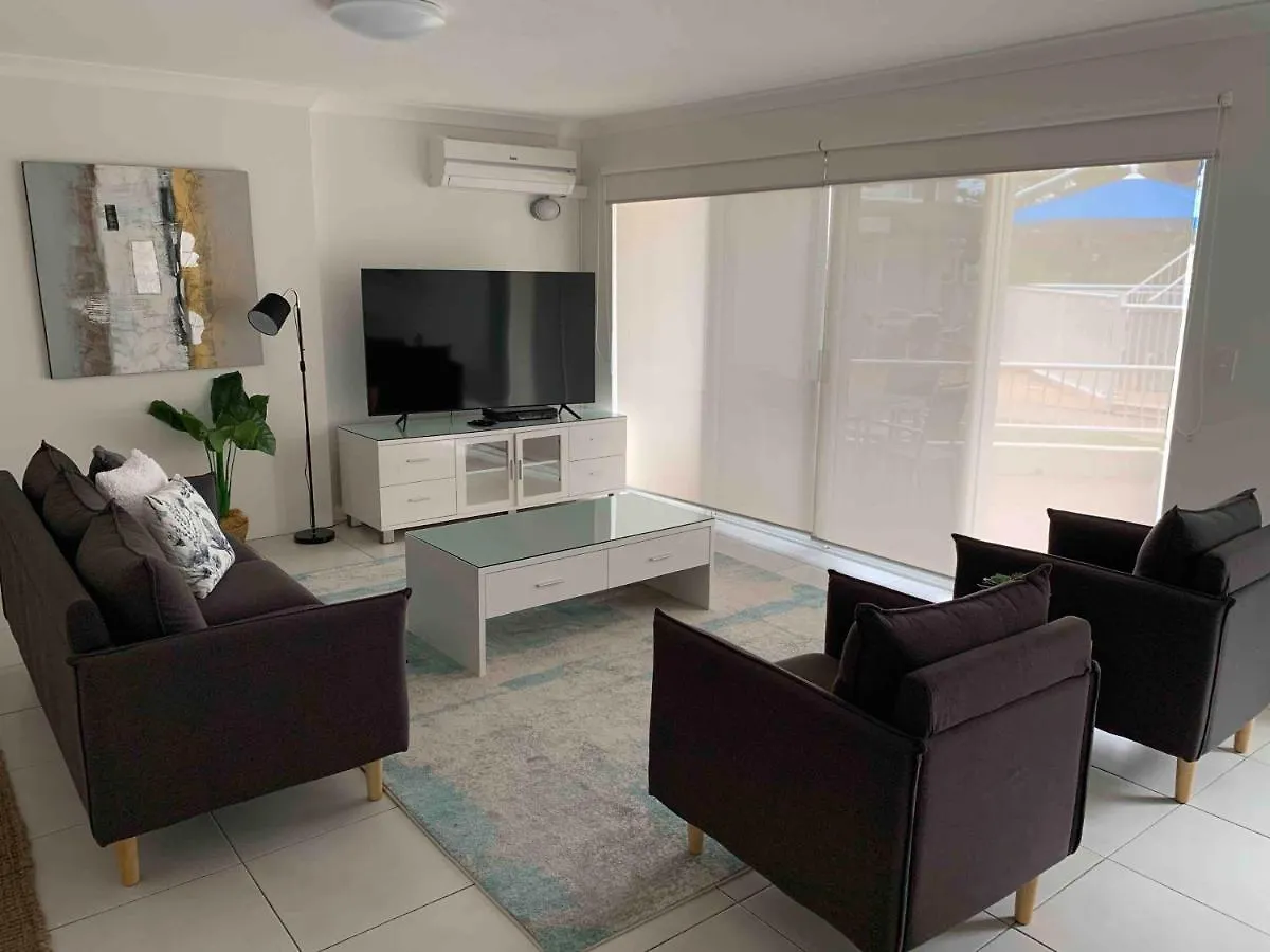 Le Beach Apartments Gold Coast Aparthotel